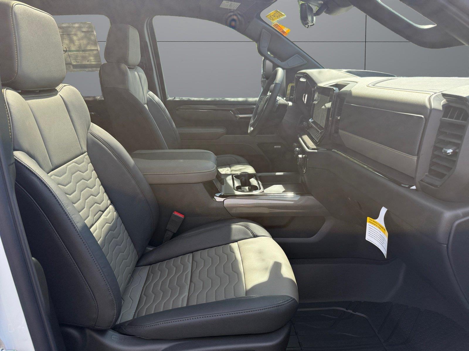2026 Chevrolet Silverado 2500 HD ZR2 - Photo 15