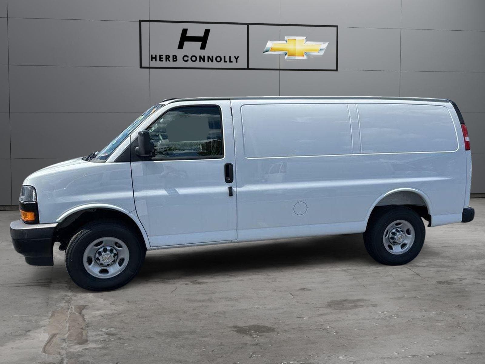 2025 Chevrolet Express Cargo Work Van - Photo 3