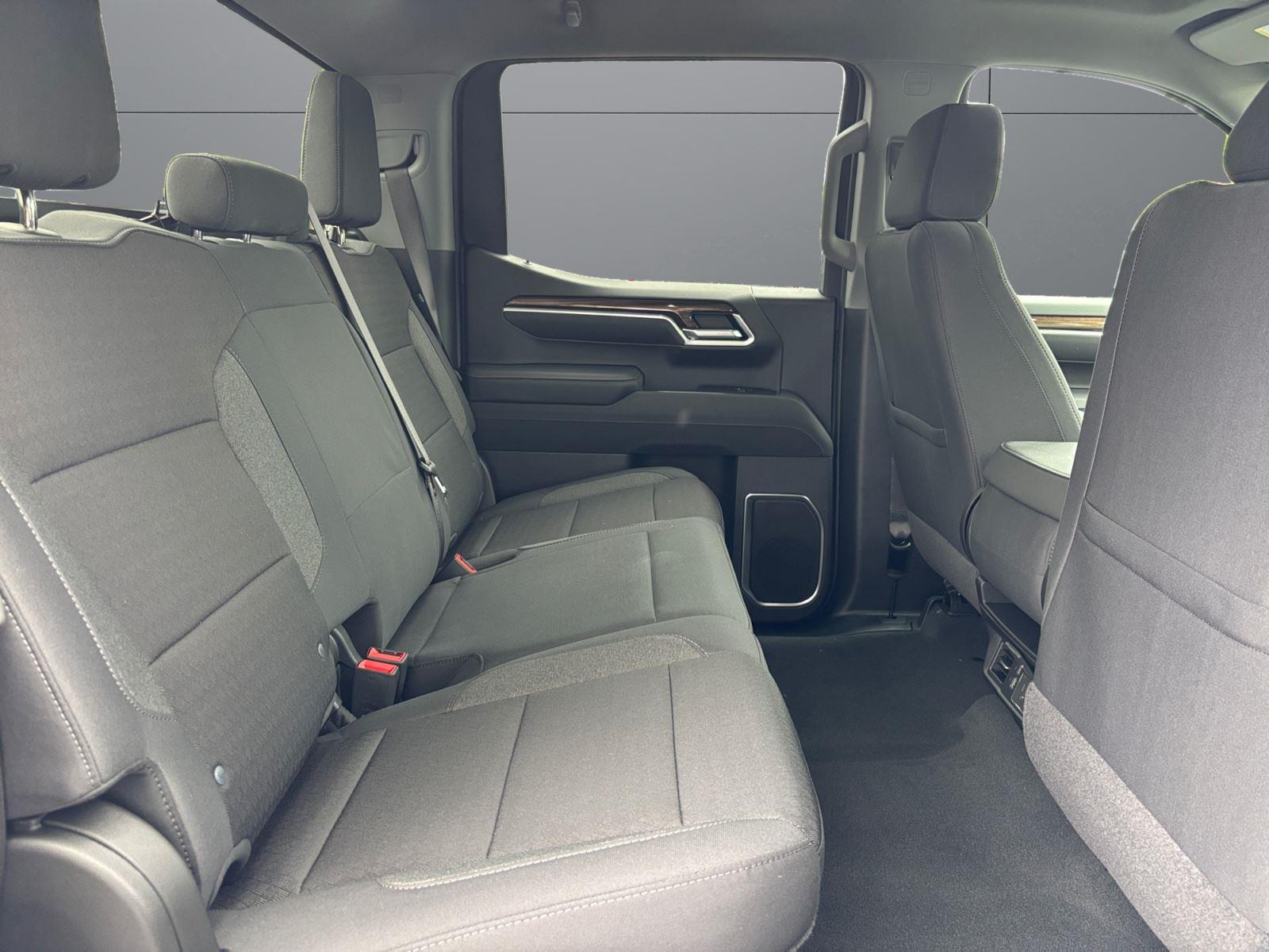 2026 Chevrolet Silverado 1500 LT - Photo 18