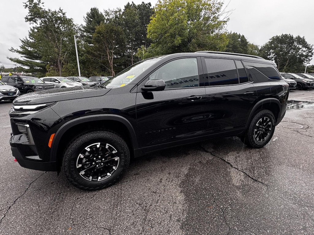 Used 2025 Chevrolet Traverse Z71 SUV