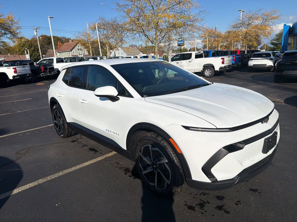 2026 Chevrolet Equinox EV 1LT's photo