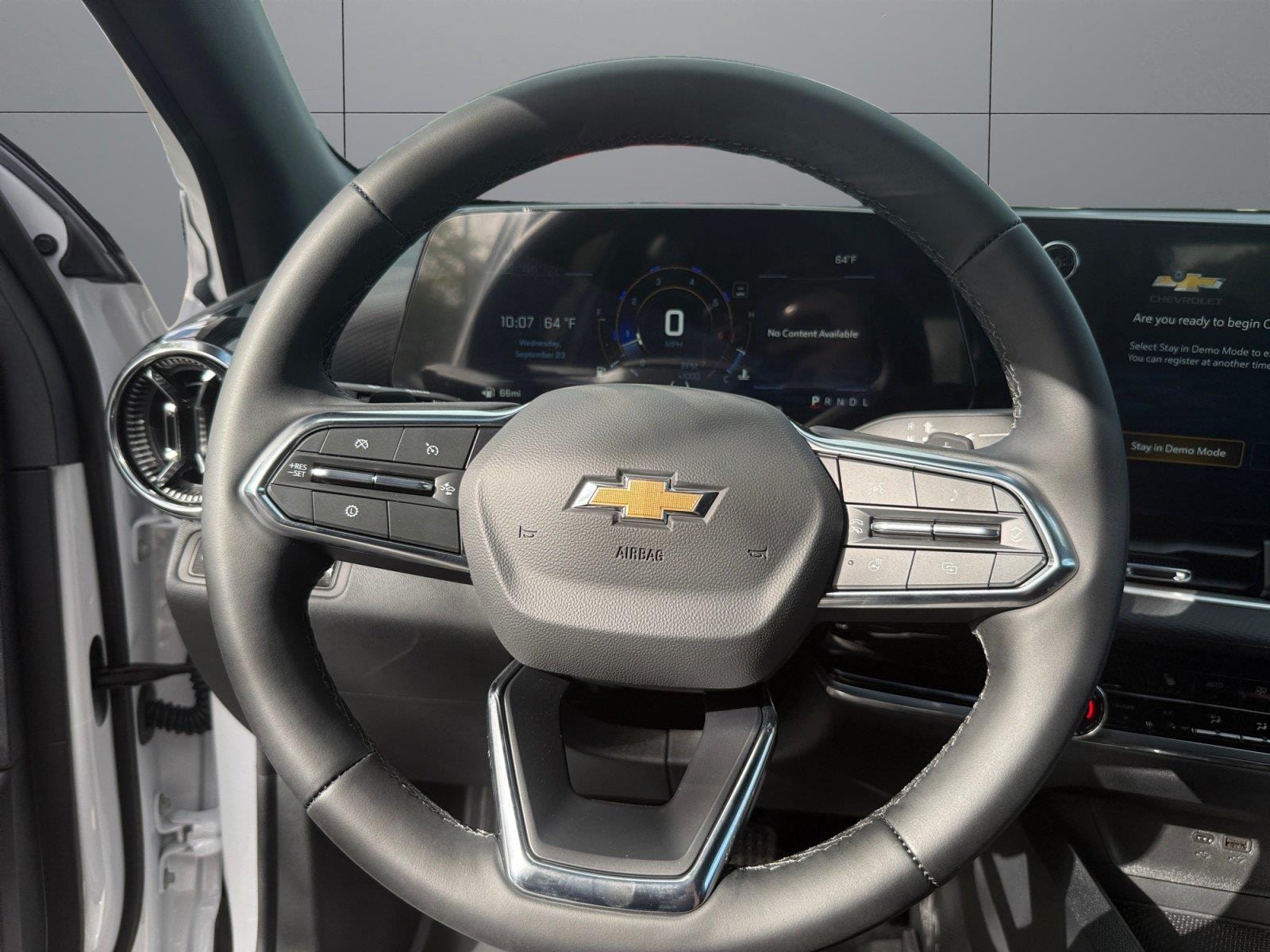 2027 Chevrolet Equinox LT - Photo 11