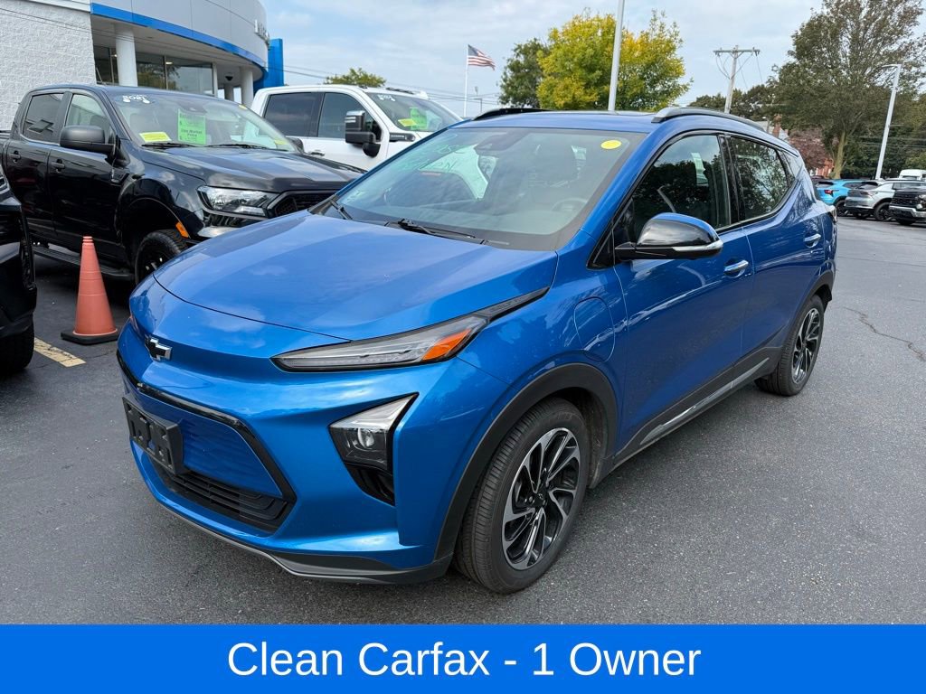 2022 Chevrolet Bolt EUV Premier photo 2