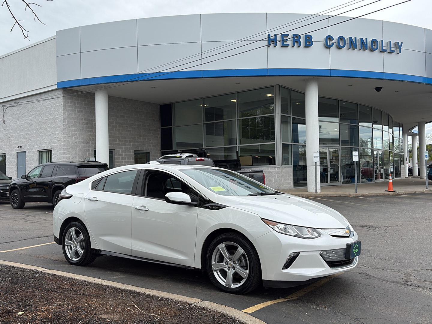 2018 Chevrolet Volt LT's photo