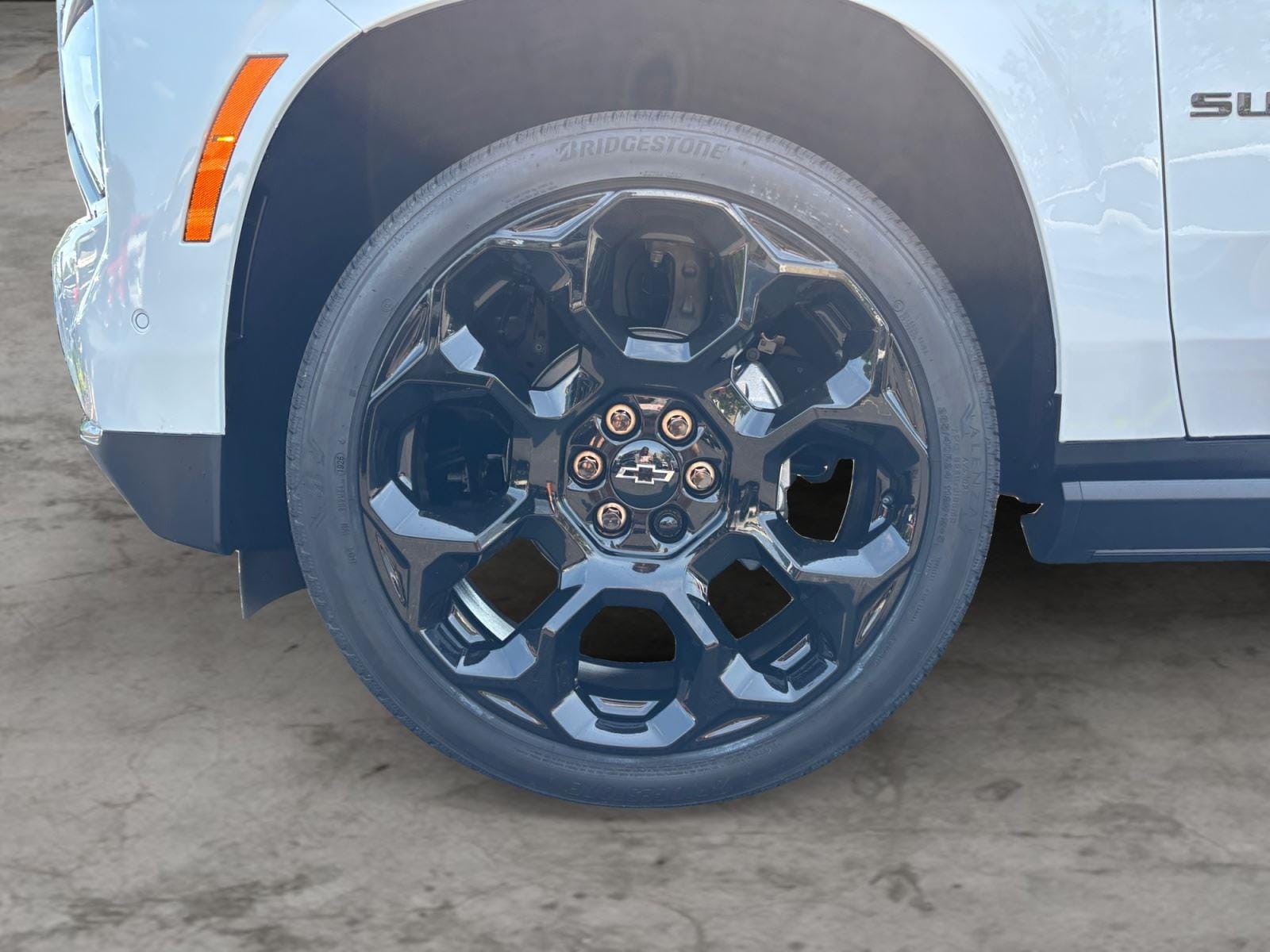 2026 Chevrolet Suburban High Country - Photo 9