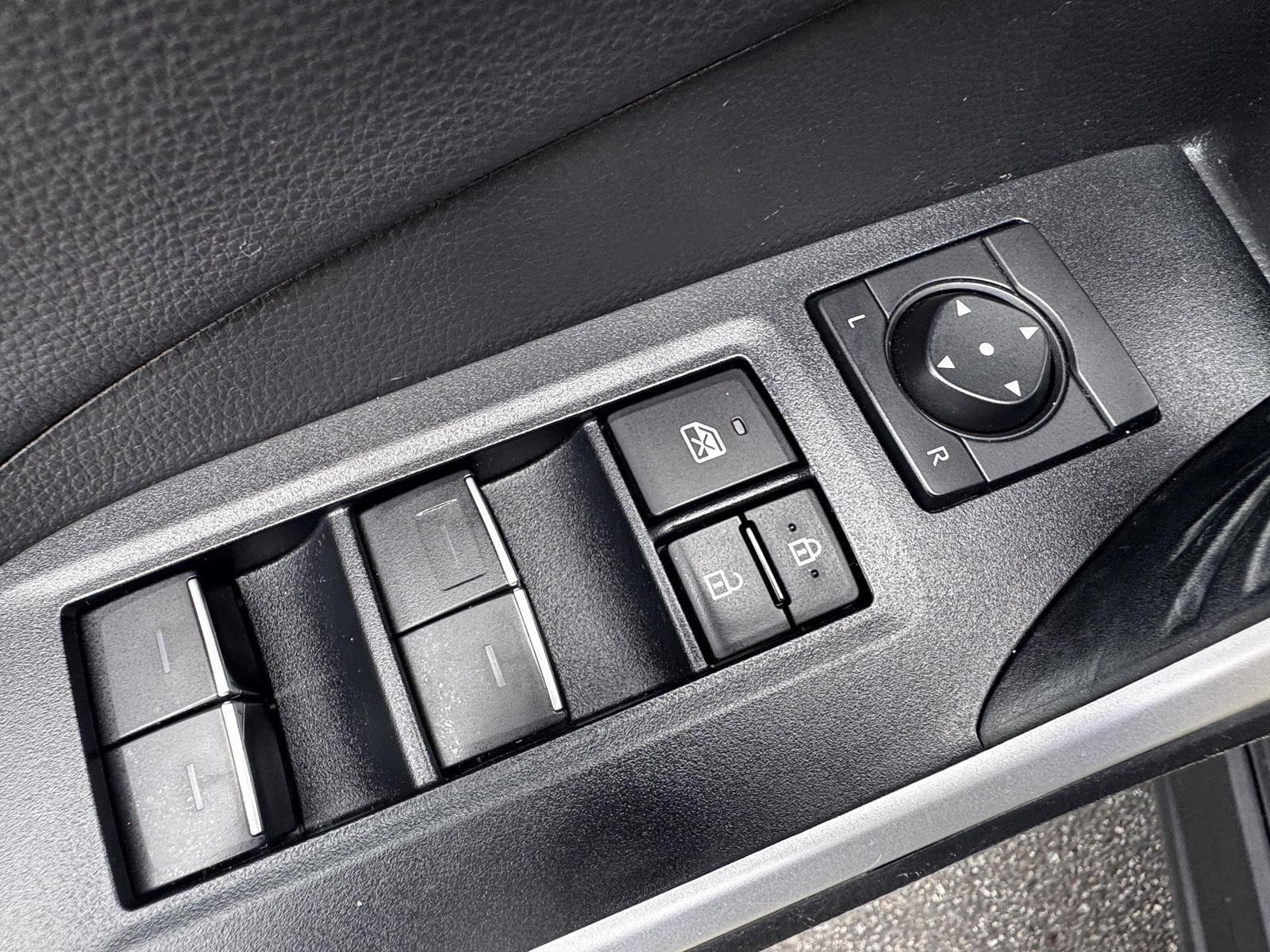 2023 Toyota RAV4 Limited - Photo 19