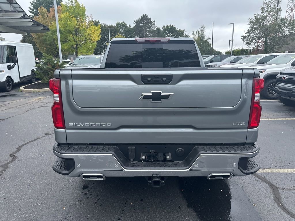 2026 Chevrolet Silverado 1500 LTZ photo 4
