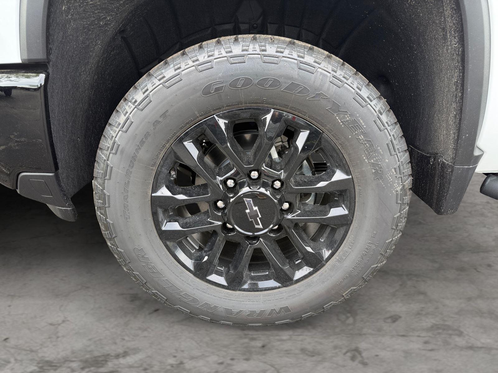 2026 Chevrolet Silverado 2500 HD LTZ - Photo 9