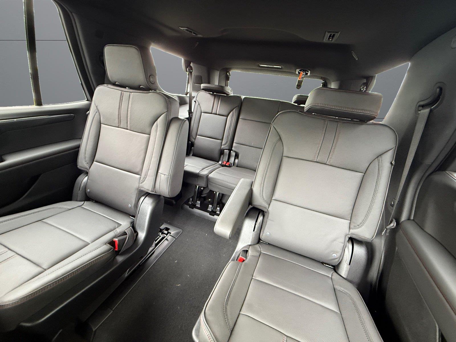 2026 Chevrolet Tahoe RST - Photo 13