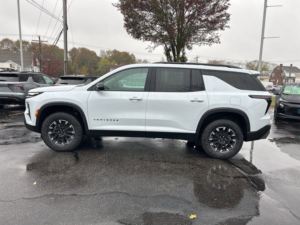 2026 Chevrolet Traverse Z71 photo 2