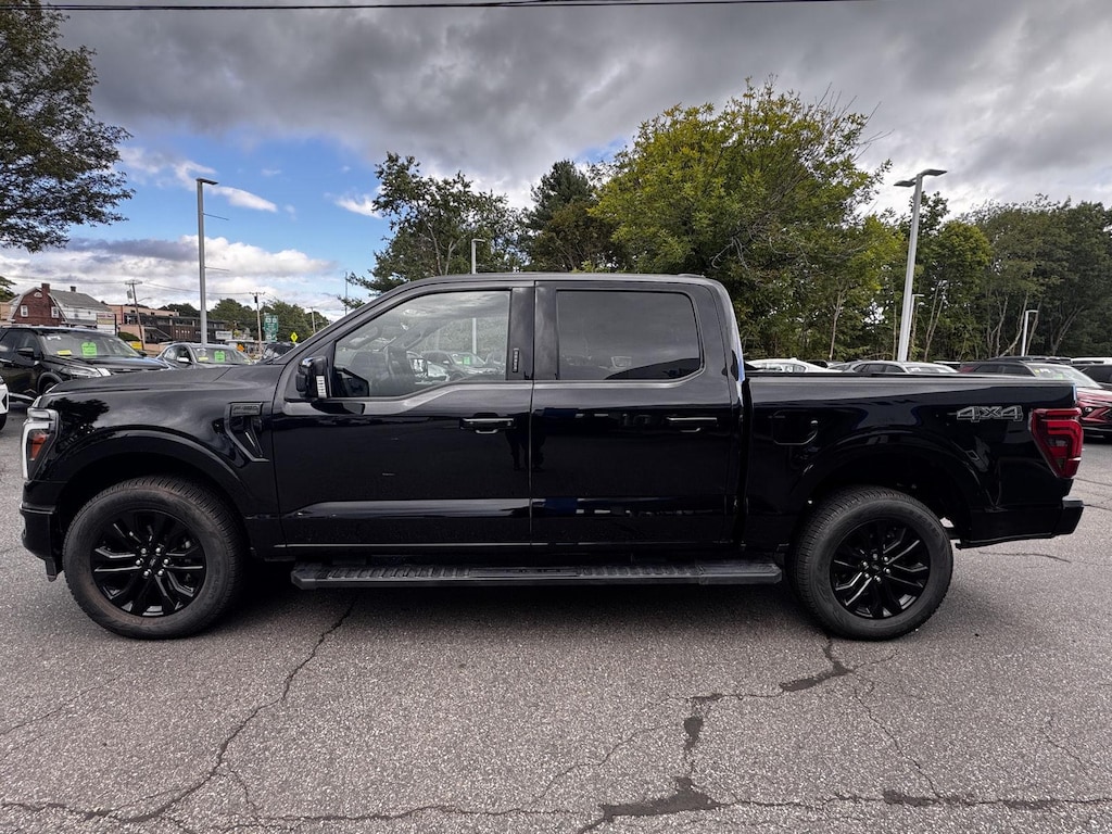 Used 2024 Ford F-150 Lariat Truck
