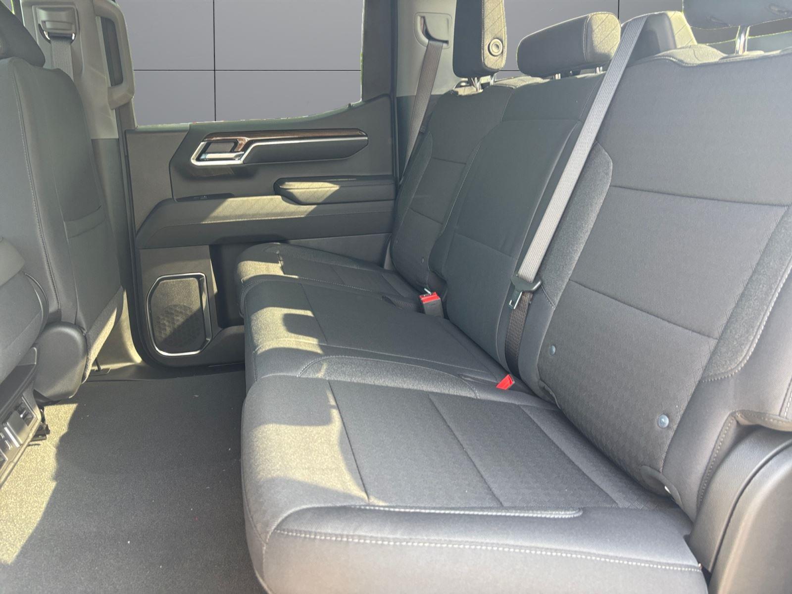 2026 Chevrolet Silverado 1500 LT - Photo 12