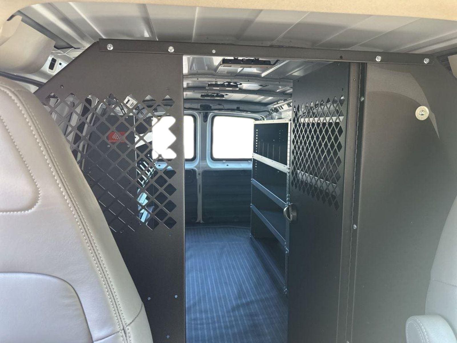 2025 Chevrolet Express Cargo Work Van - Photo 15