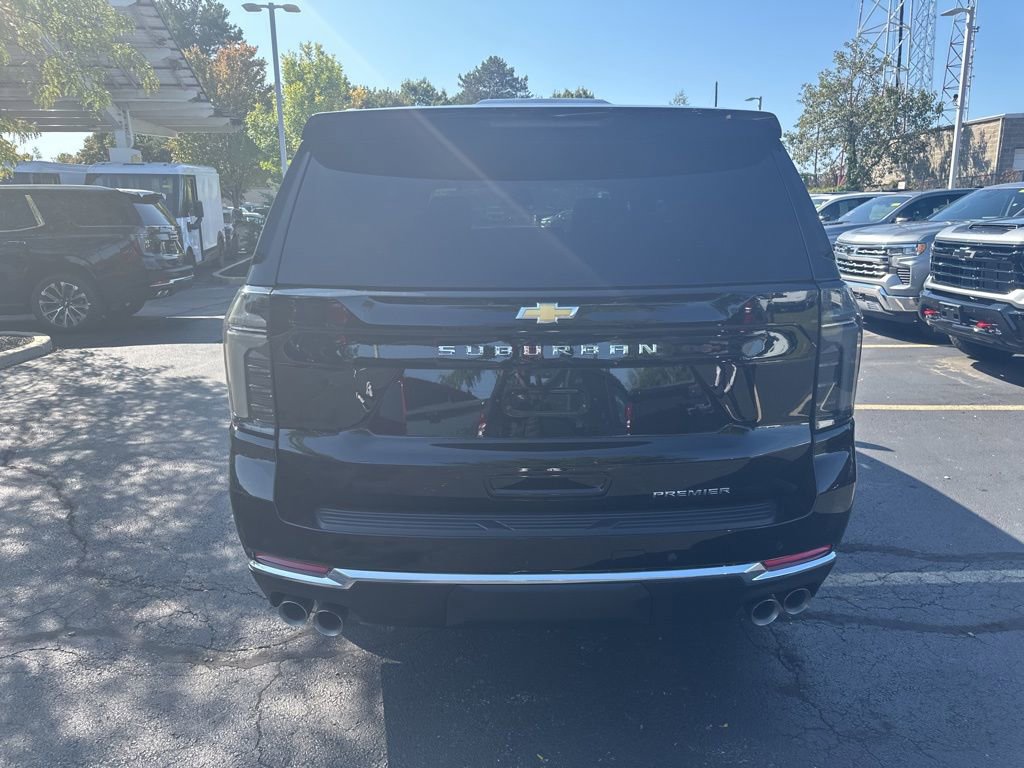 2026 Chevrolet Suburban Premier photo 4