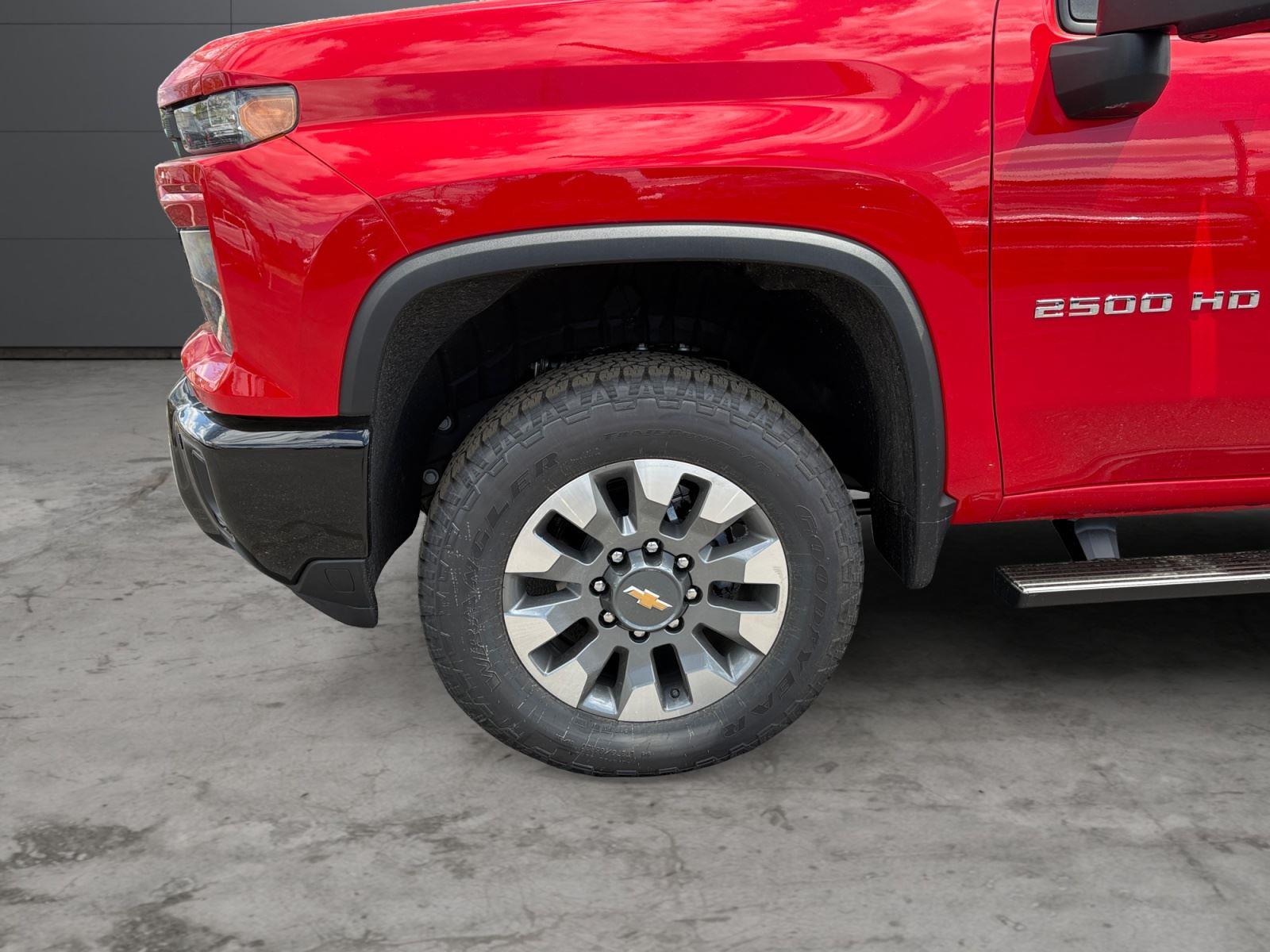 2026 Chevrolet Silverado 2500 HD Custom - Photo 9
