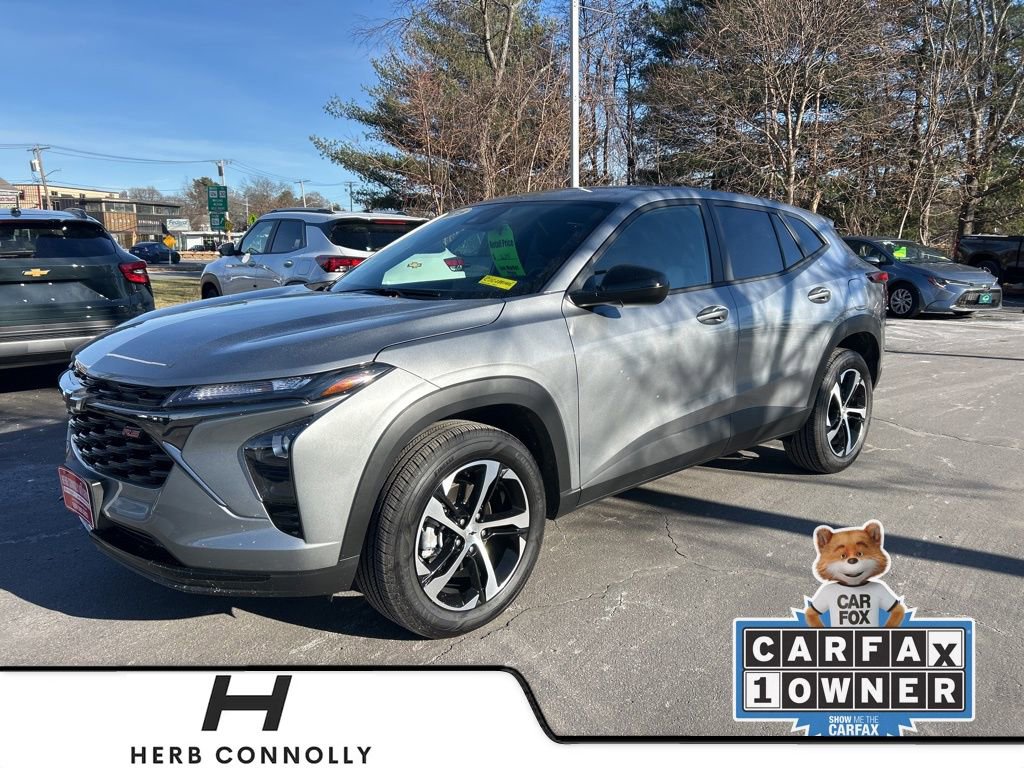 2025 Chevrolet Trax RS's photo