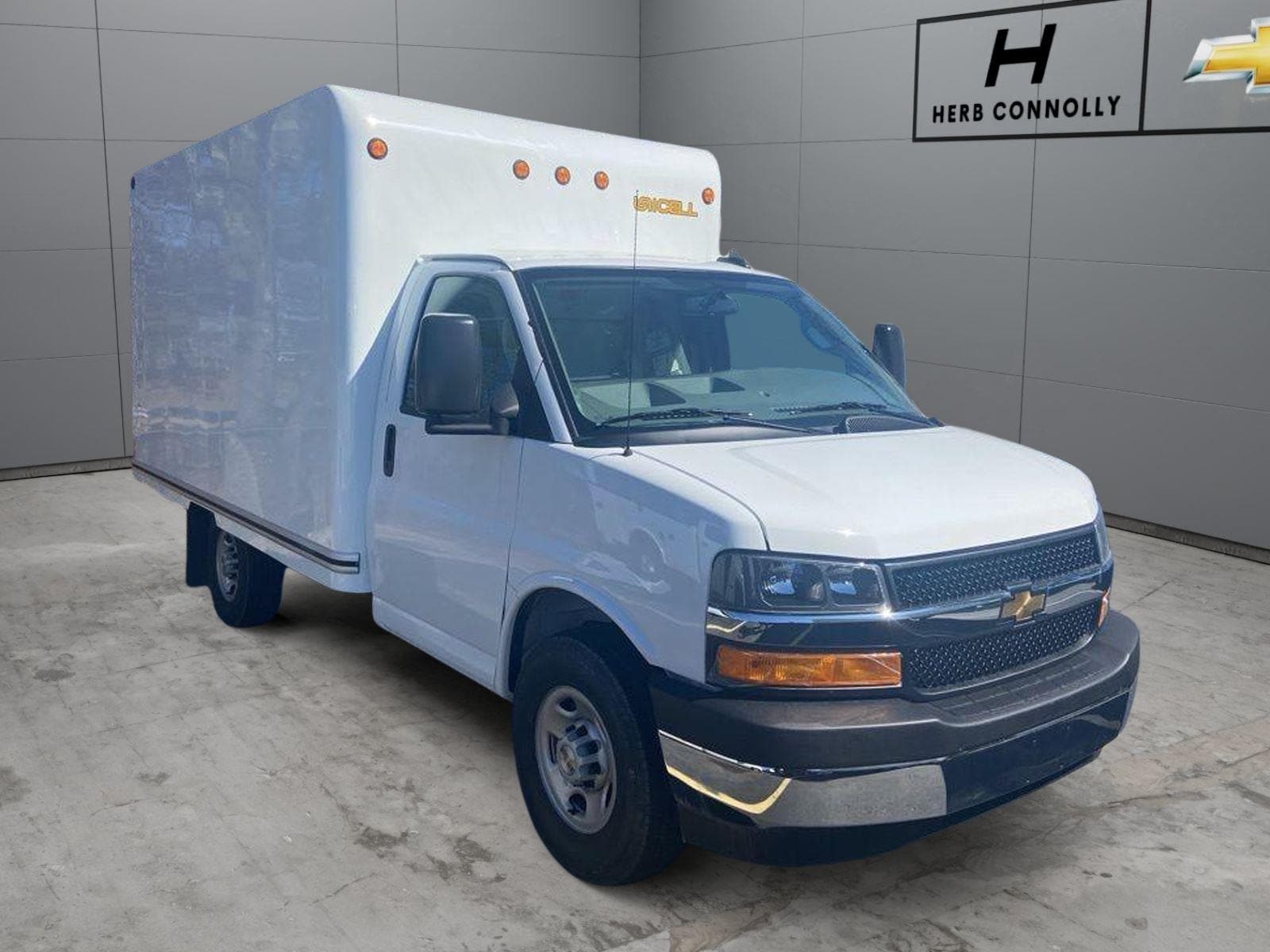 2025 Chevrolet Express Cutaway