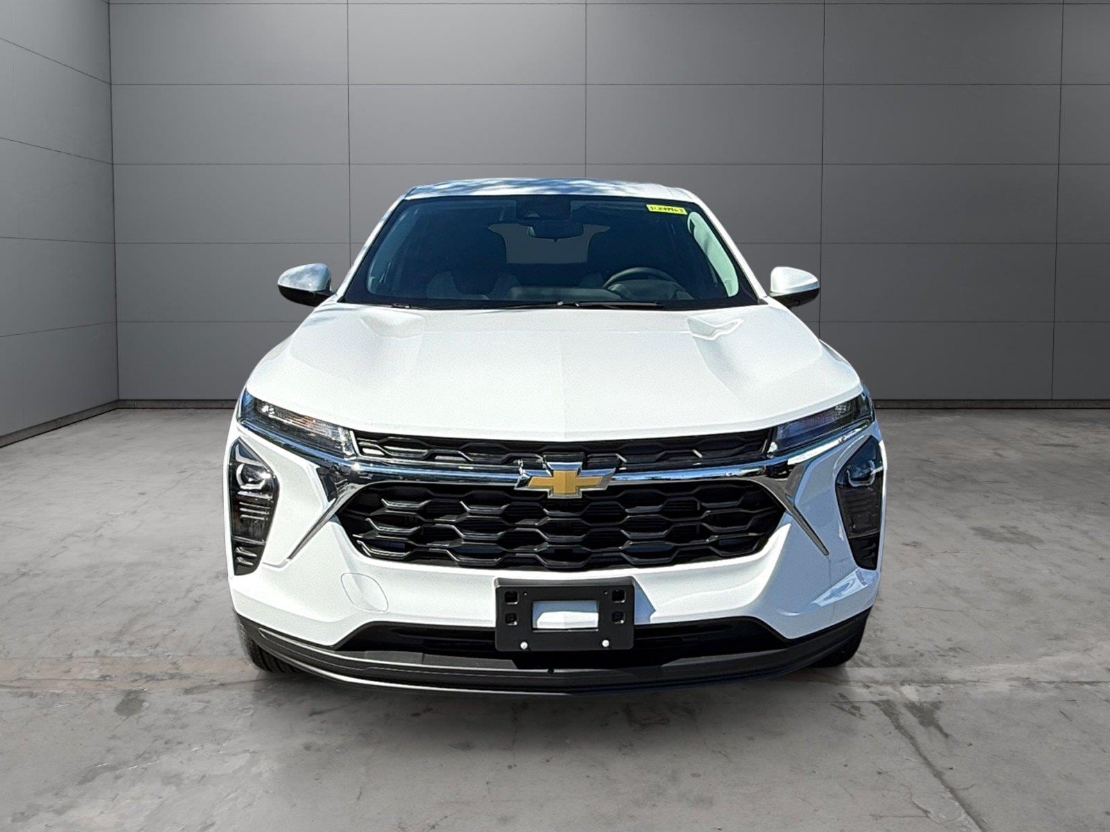 2026 Chevrolet Trax LS - Photo 8