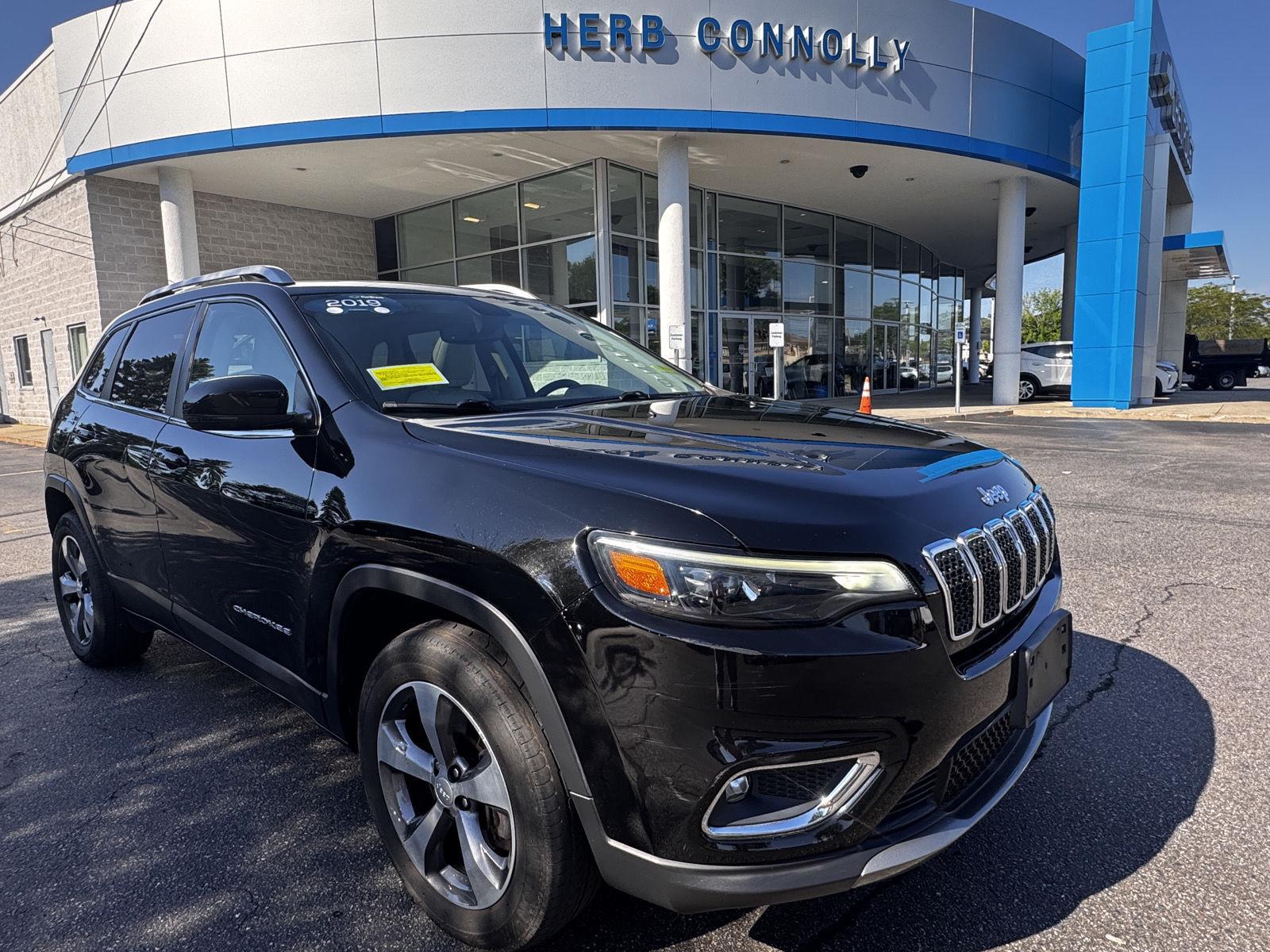 Used 2019 Jeep Cherokee Limited with VIN 1C4PJMDX3KD472487 for sale in Framingham, MA