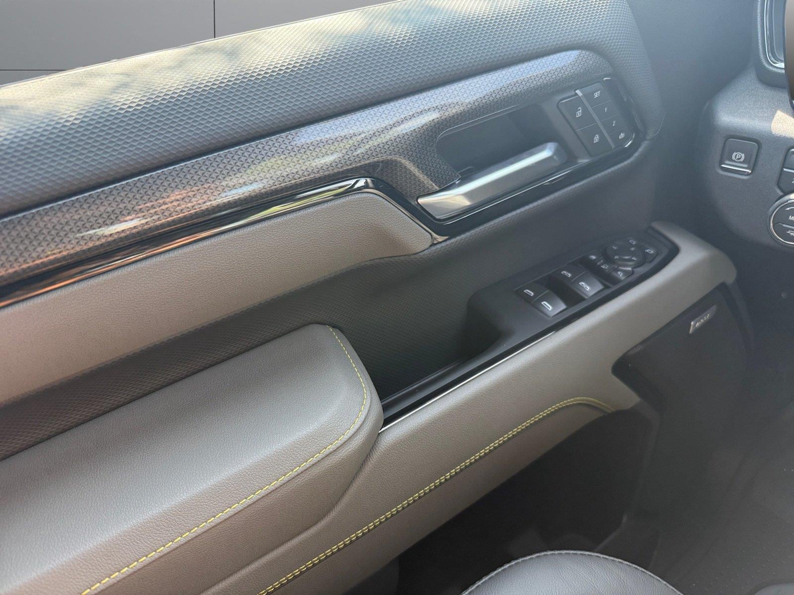 2026 Chevrolet Silverado 2500 HD ZR2 - Photo 17