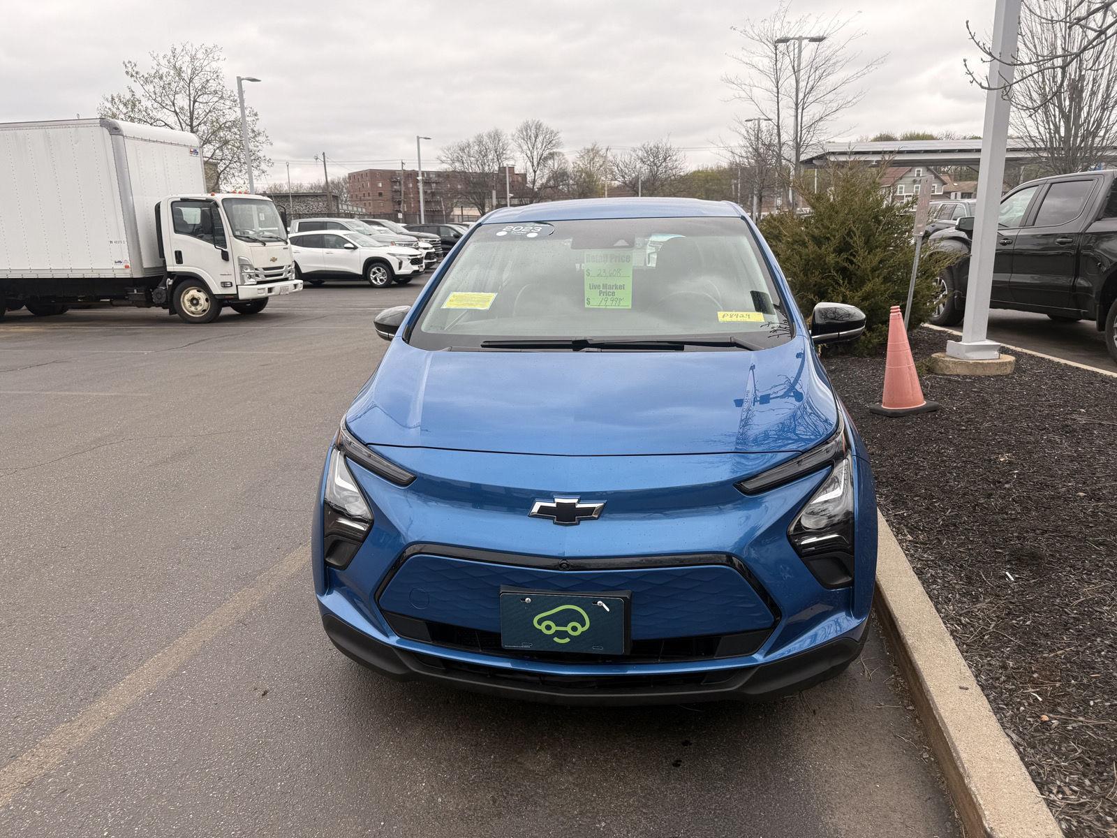 Used 2023 Chevrolet Bolt EV 2LT with VIN 1G1FX6S01P4182244 for sale in Framingham, MA