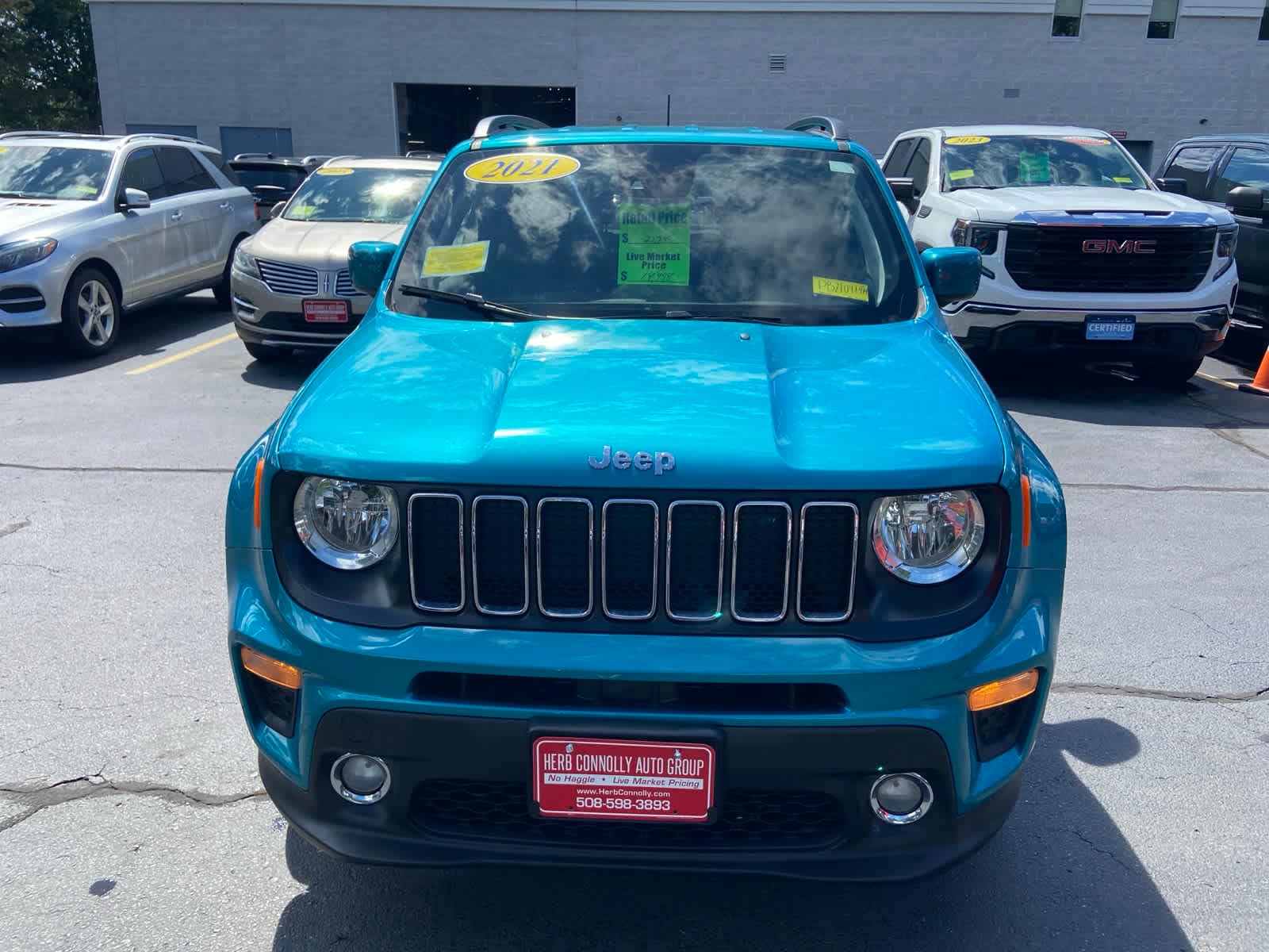 Used 2021 Jeep Renegade Latitude with VIN ZACNJDBB9MPM29028 for sale in Framingham, MA