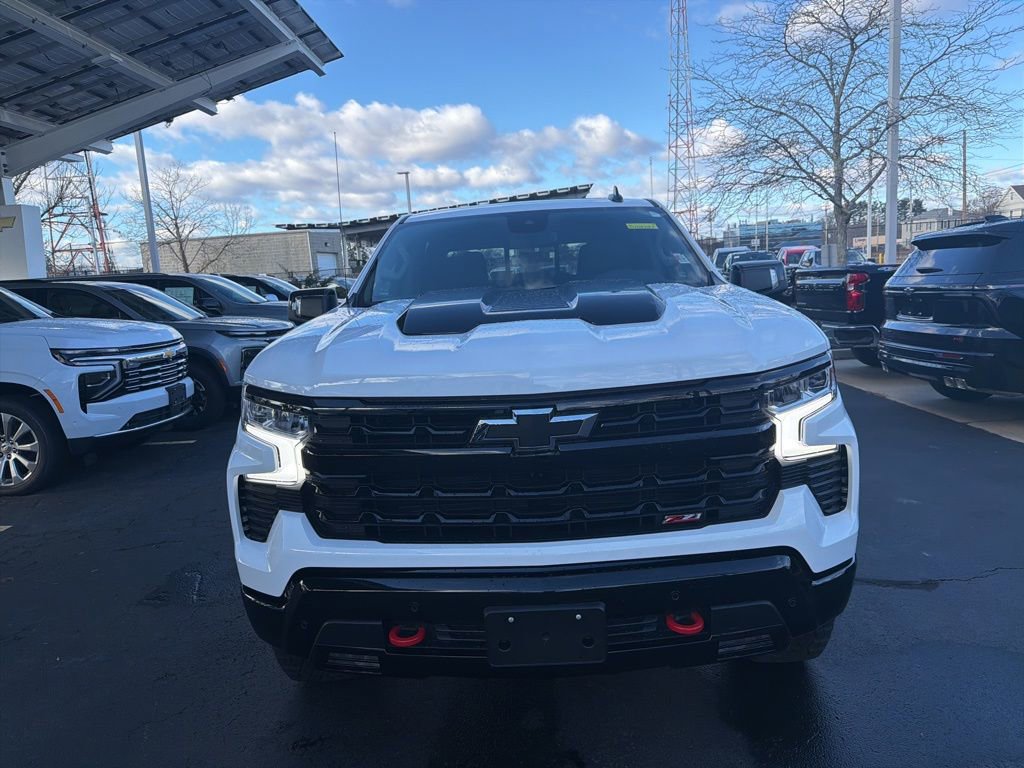 2026 Chevrolet Silverado 1500 LT Trail Boss photo 2