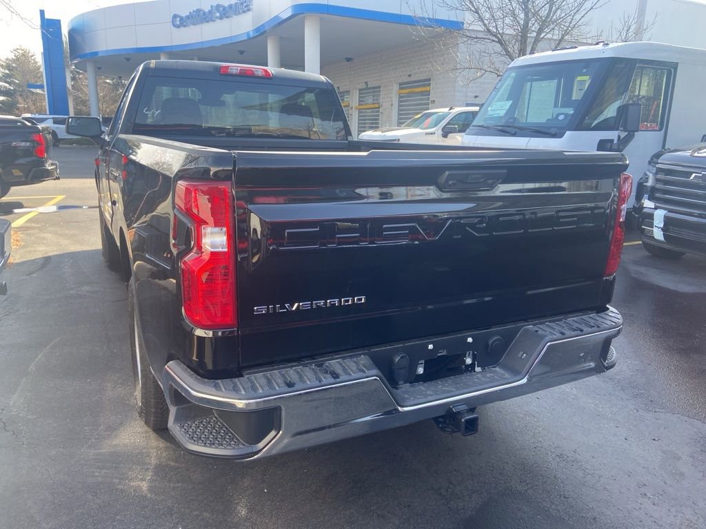 2025 Chevrolet Silverado 1500 photo 4