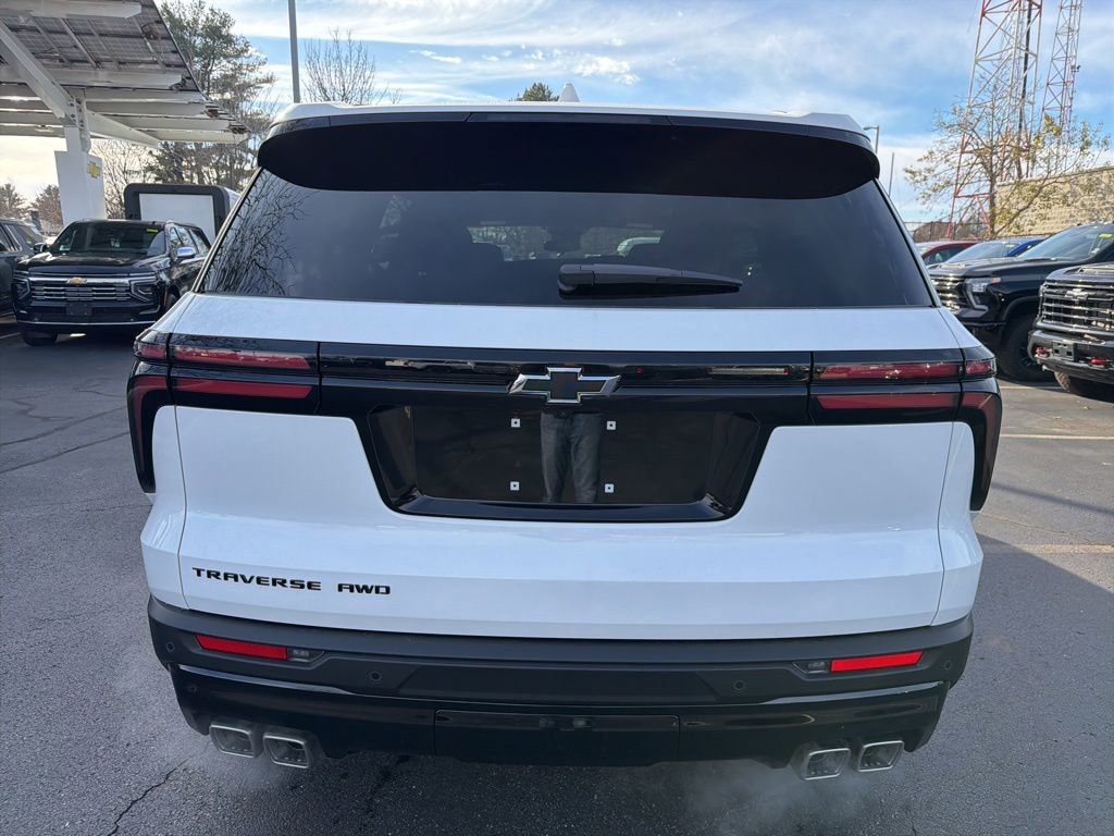 2026 Chevrolet Traverse photo 4