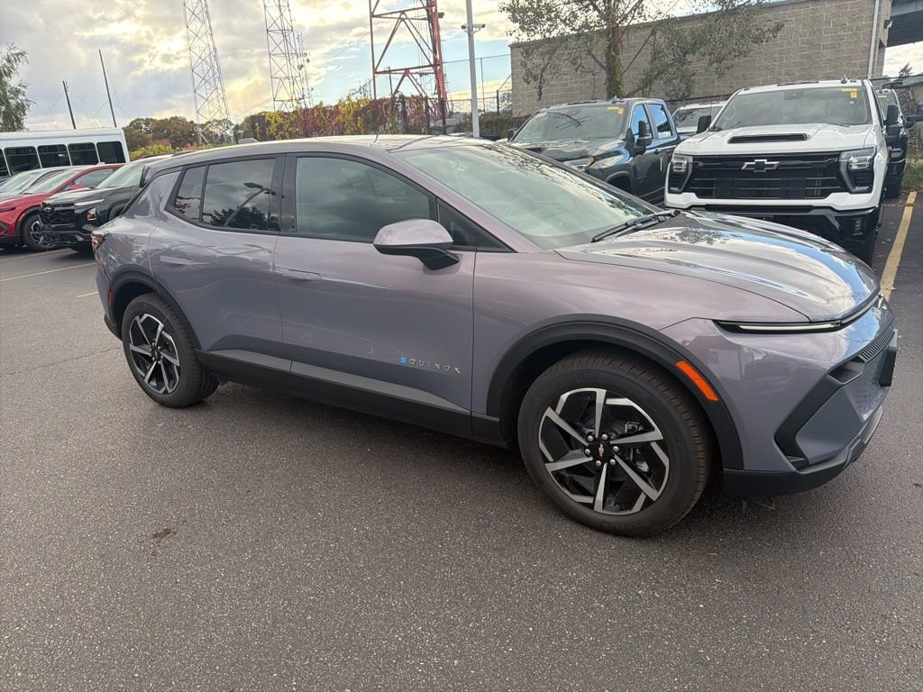 2026 Chevrolet Equinox EV 1LT's photo