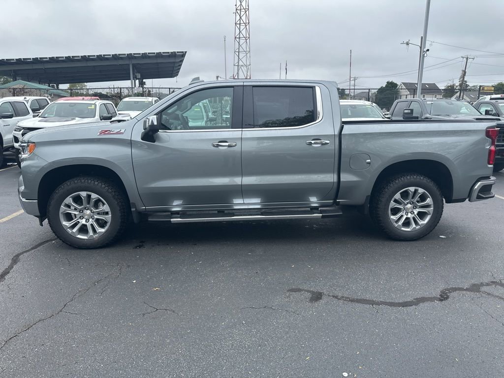 2026 Chevrolet Silverado 1500 LTZ photo 3