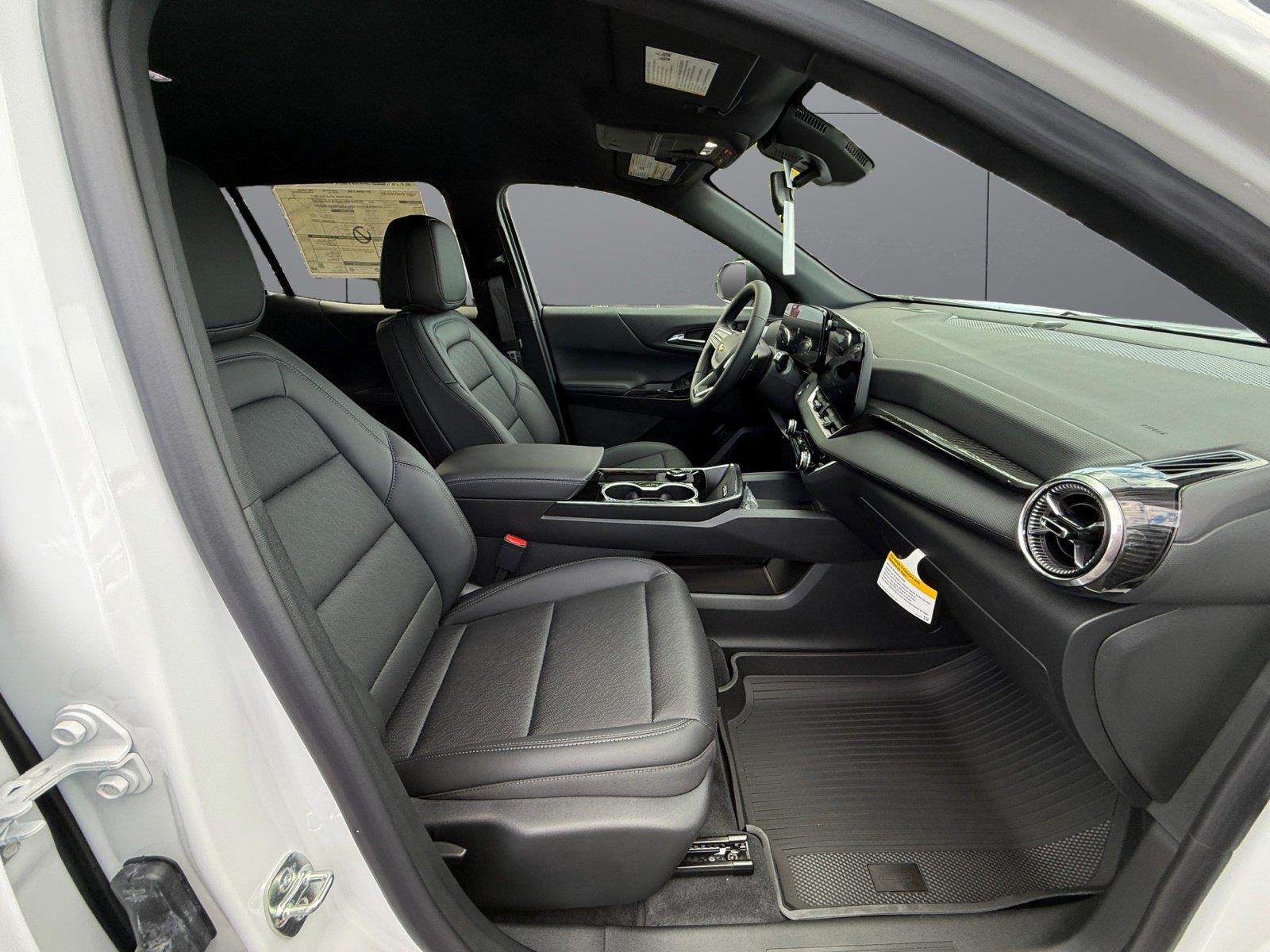 2027 Chevrolet Equinox LT - Photo 15