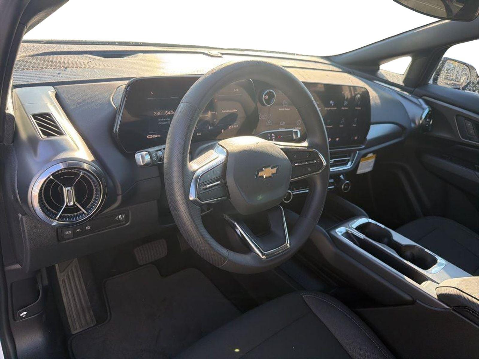 2026 Chevrolet Equinox EV 1LT - Photo 5