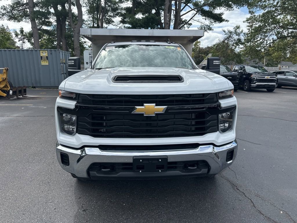 2025 Chevrolet Silverado 3500HD Work Truck photo 2