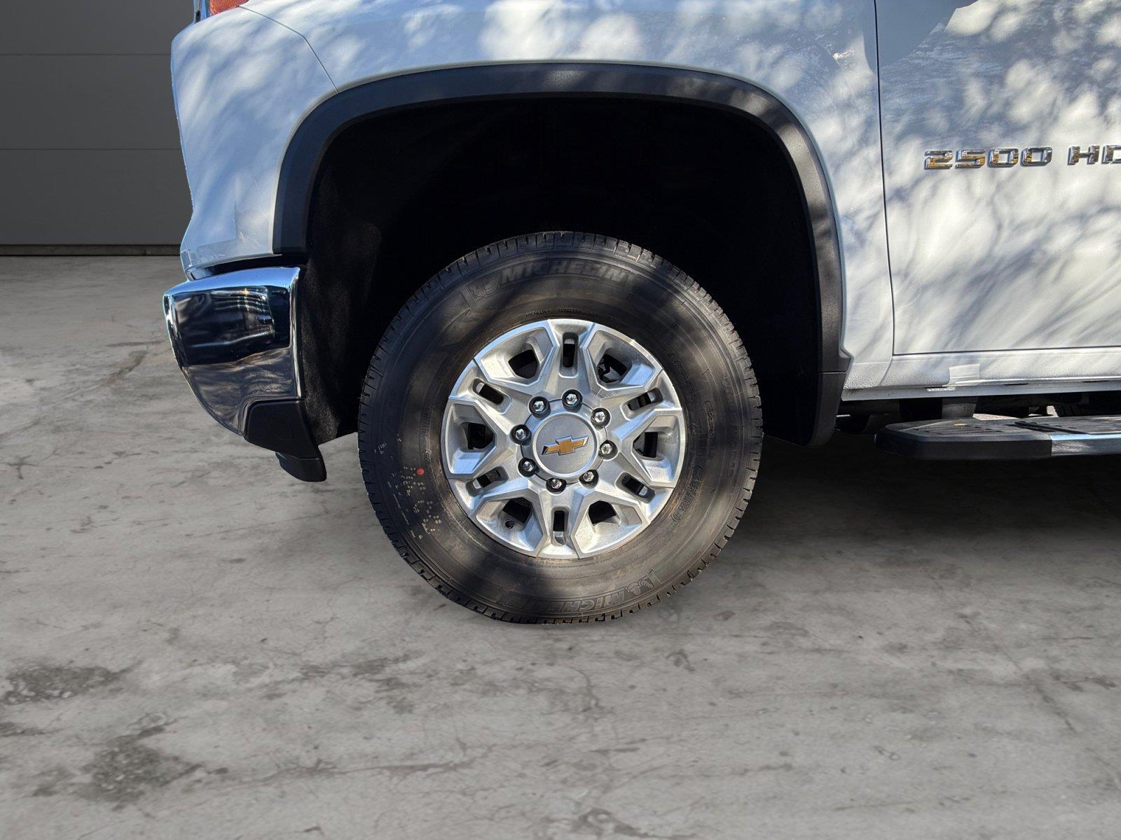 2026 Chevrolet Silverado 2500 HD LT - Photo 9