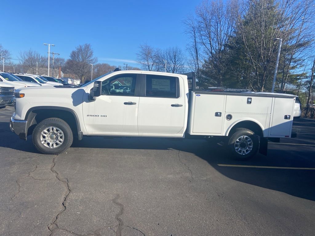 2024 Chevrolet Silverado 2500HD photo 3