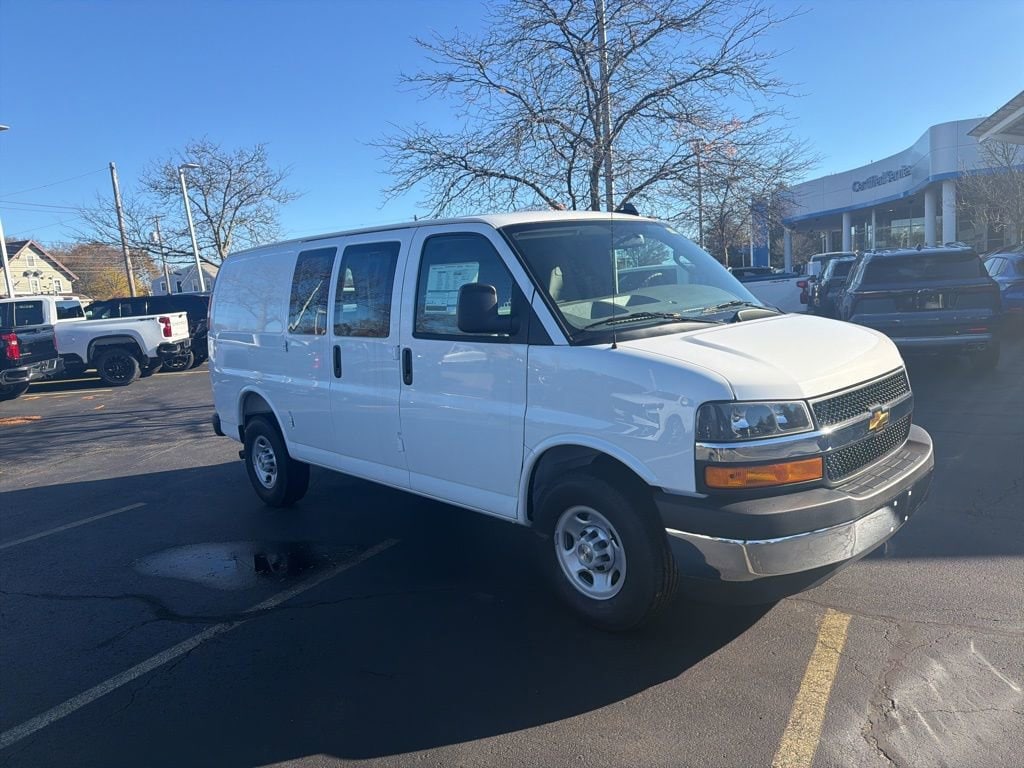 2025 Chevrolet Express Cargo Work Van's photo