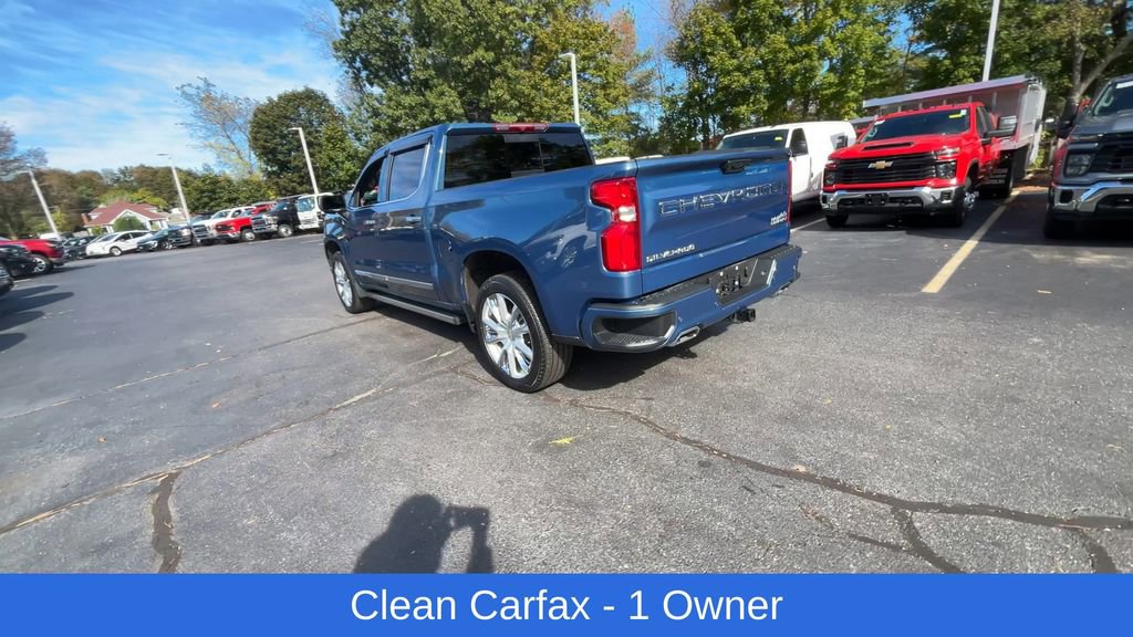 2024 Chevrolet Silverado 1500 High Country photo 2