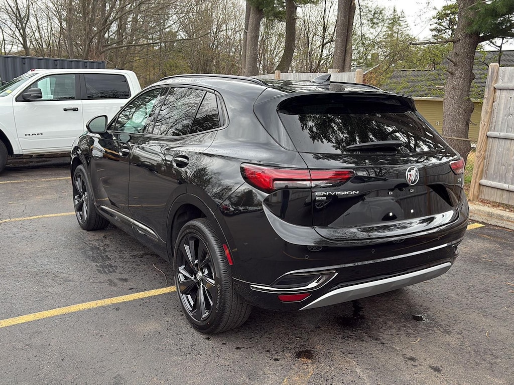 Used 2023 Buick Envision Preferred SUV