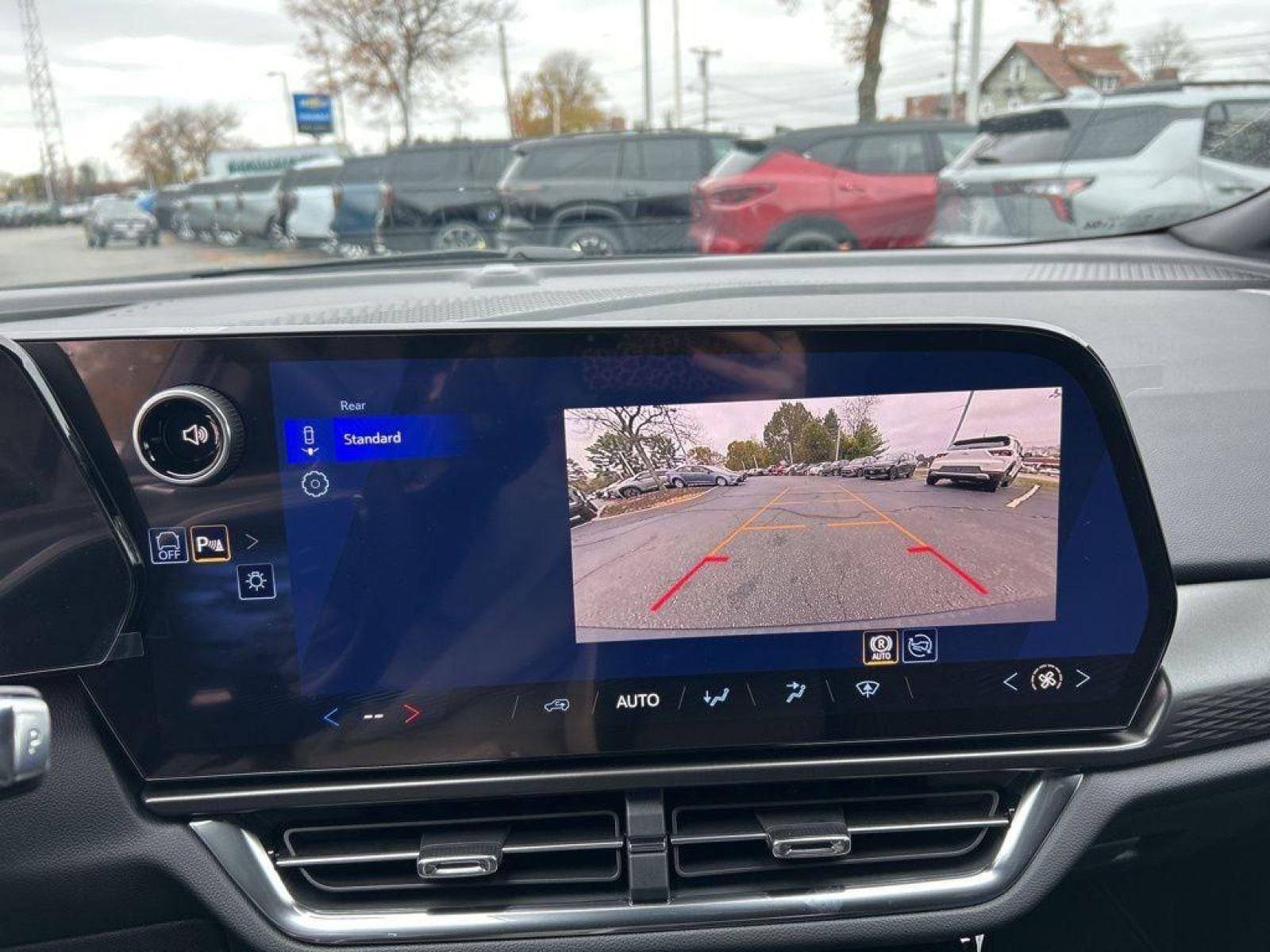 2026 Chevrolet Equinox EV 1LT - Photo 18