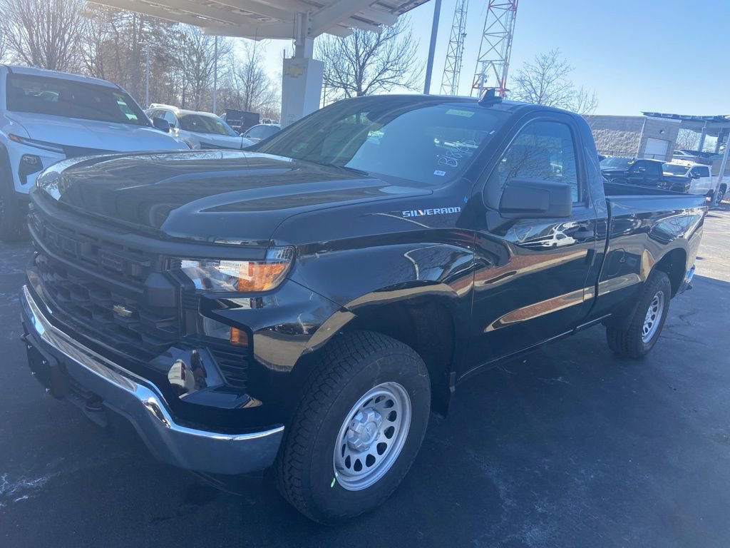 2025 Chevrolet Silverado 1500 photo 2