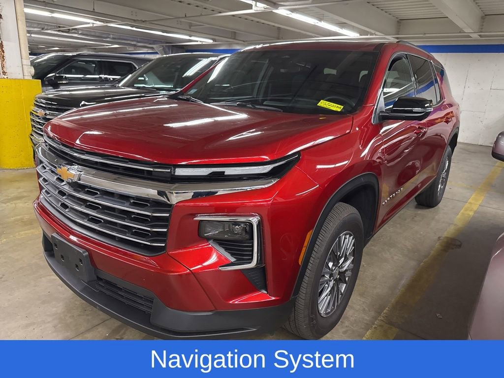 2025 Chevrolet Traverse photo 2