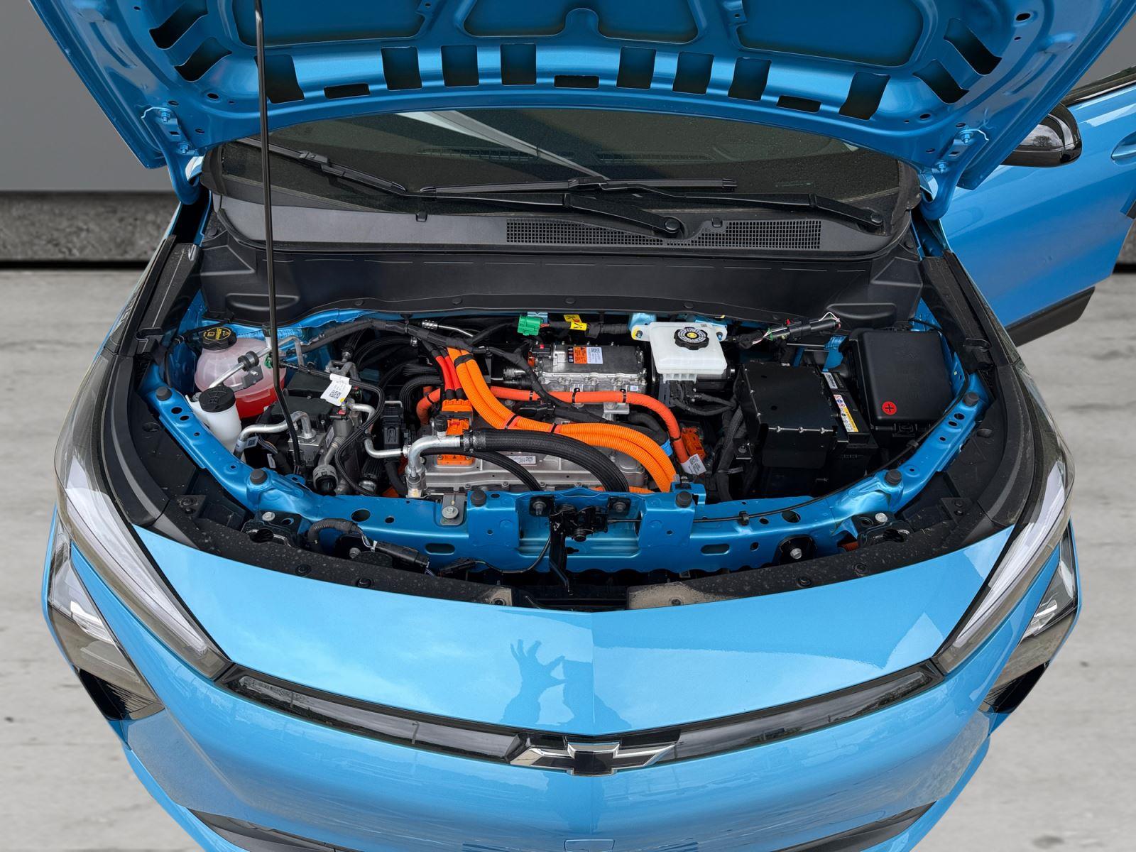 2027 Chevrolet Bolt LT - Photo 20