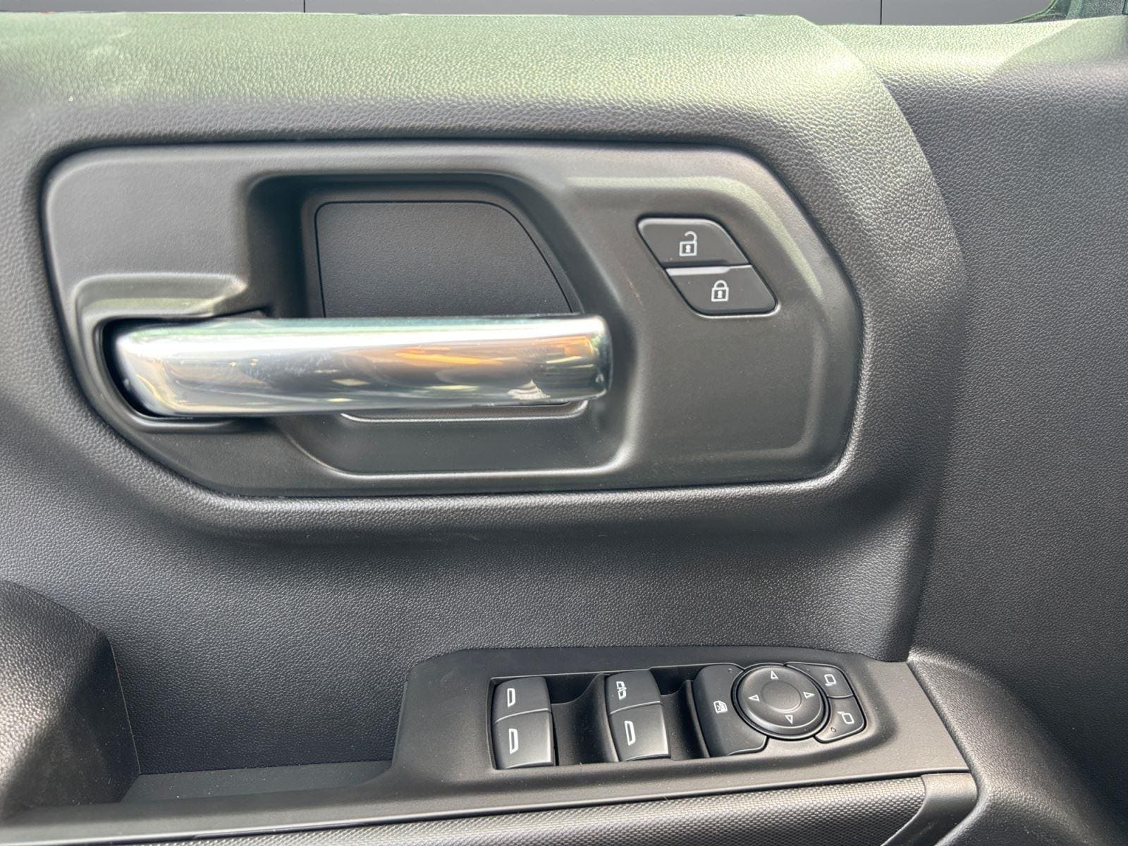2026 Chevrolet Silverado 1500 Custom - Photo 17
