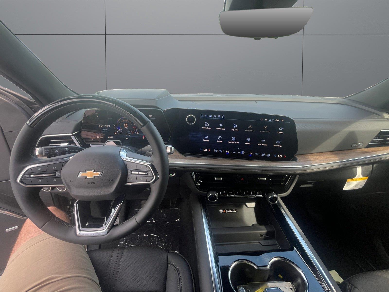 2026 Chevrolet Suburban High Country - Photo 14