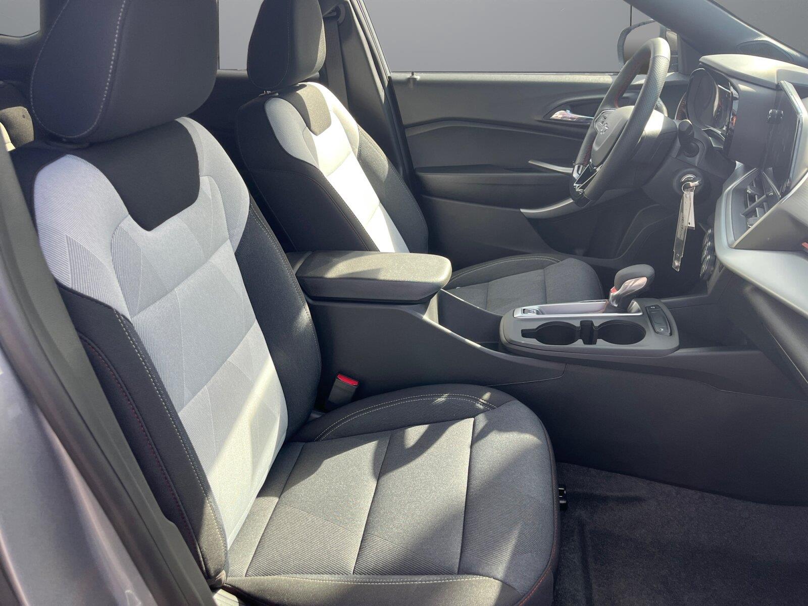 2026 Chevrolet Trax RS - Photo 15