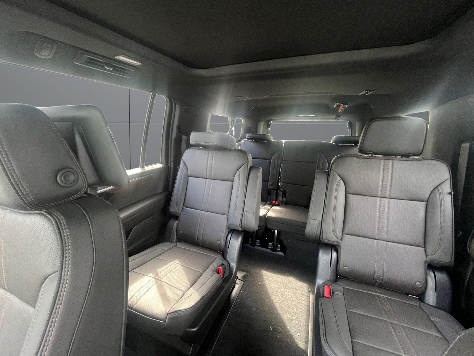 2026 Chevrolet Suburban High Country - Photo 13