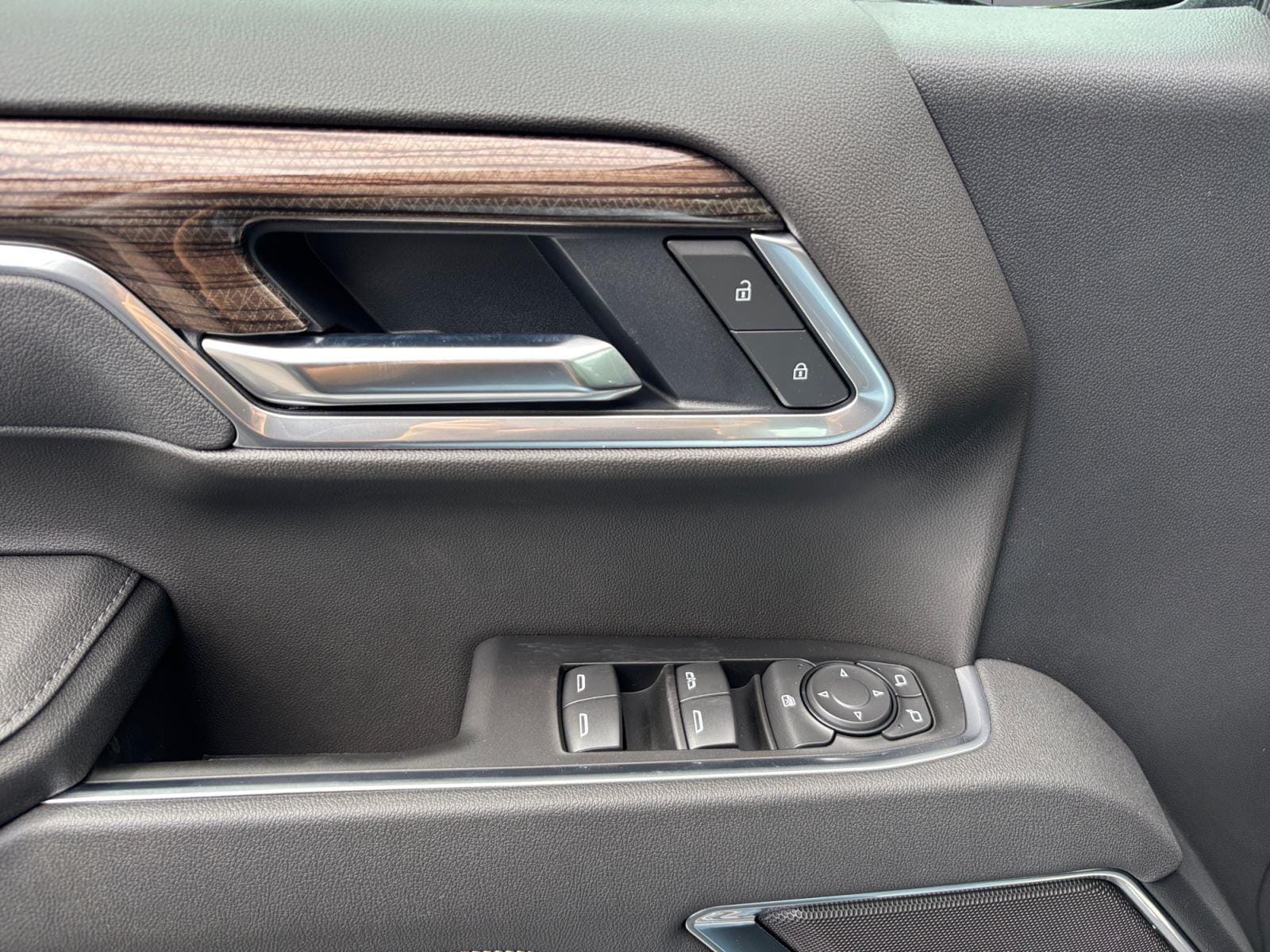 2026 Chevrolet Silverado 1500 LT - Photo 17