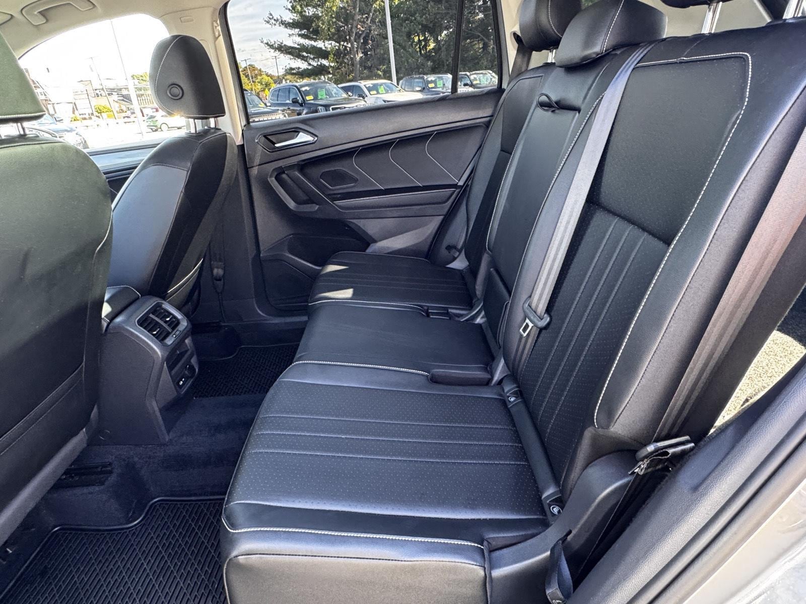 2022 Volkswagen Tiguan SE - Photo 16