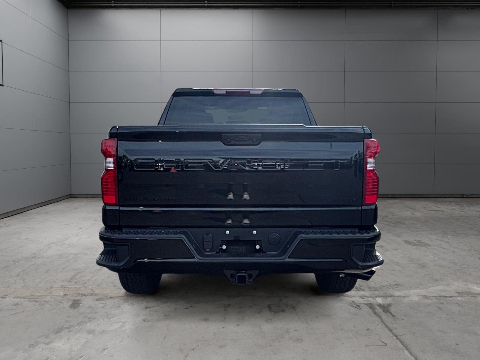 2026 Chevrolet Silverado 1500 Custom - Photo 4